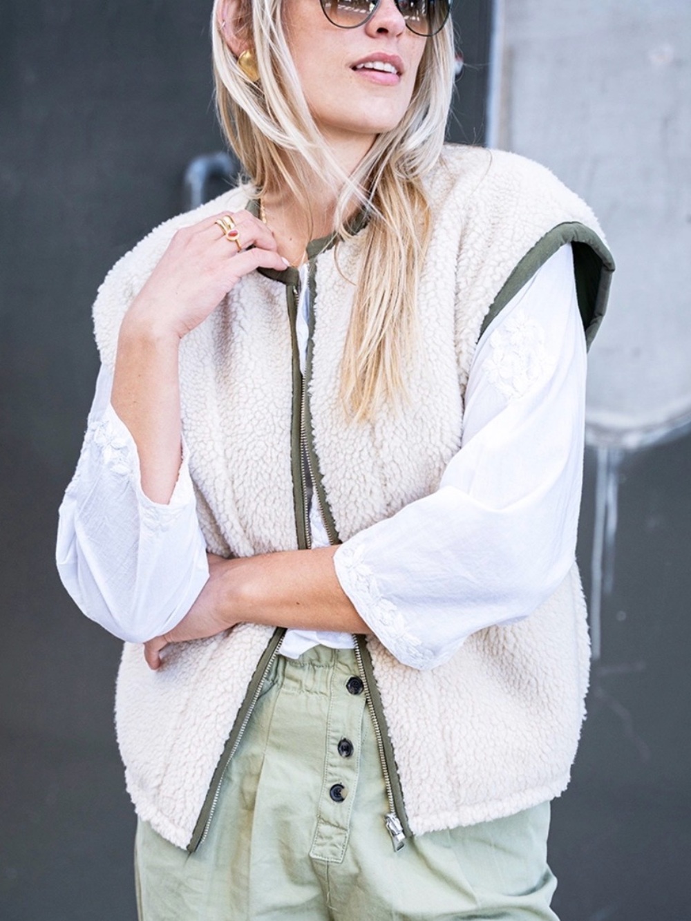 Bellerose REVERSIBLE Cream Sherpa Vest with Olive on the other side
